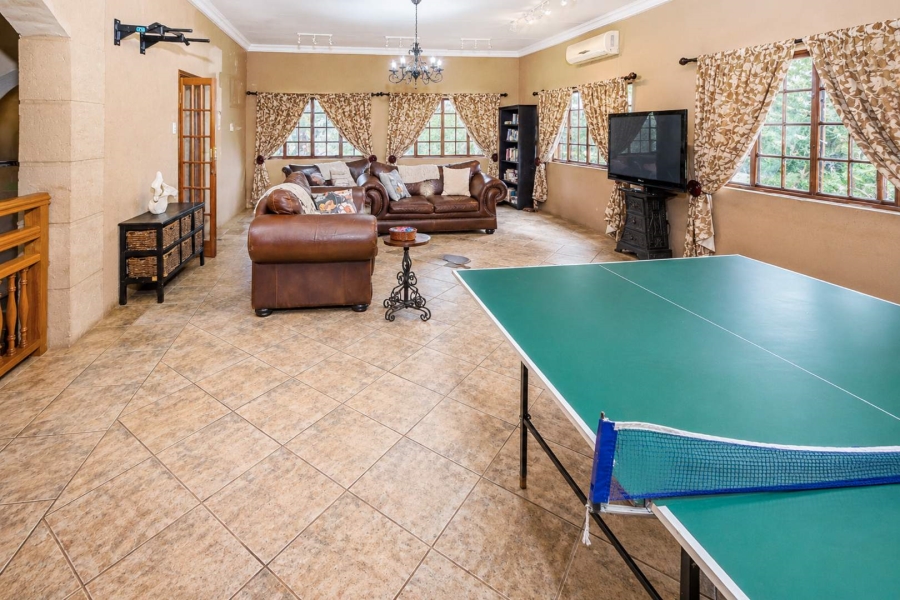 5 Bedroom Property for Sale in Schoemansville North West